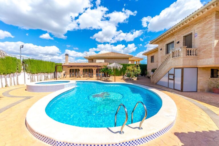 Buy Villa in Spain | Your Slice of Paradise on Orihuela Costa stunning beaches
