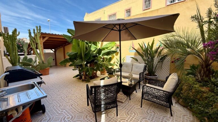 A Villa That Can Become Your Forever Green Sanctuary for Relaxation