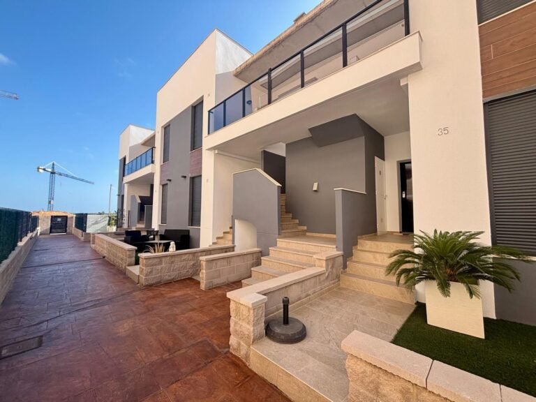 Sunny Apartment in El Raso with Views of La Mata Natural Park