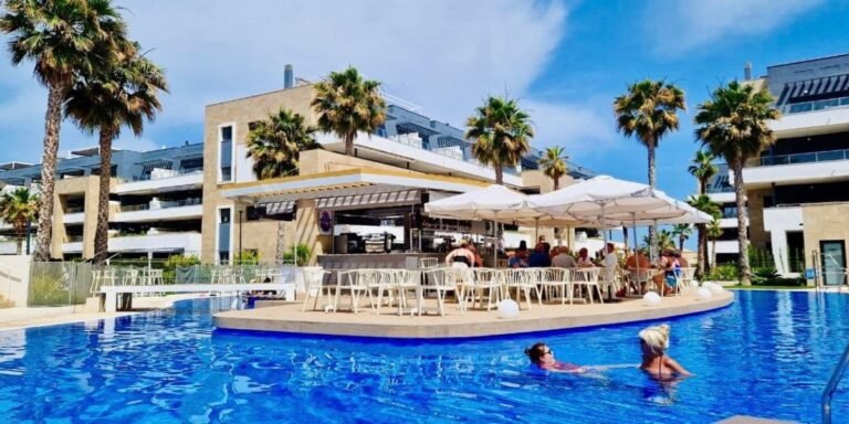 Pool bar Flamenca Village in Playa Flamenca